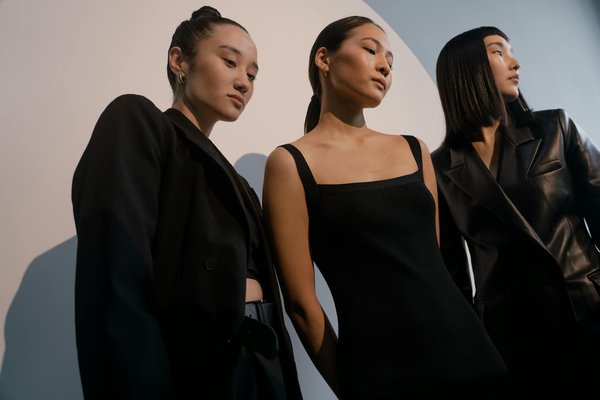 Beauté Sur-Mesure : Explorez les Mystères des Cosmétiques Personnalisés